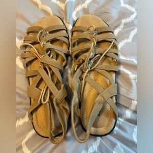 Cozy Cubbies sandals